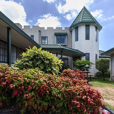 Camelot Motor Lodge And Conference Centre Palmerston North Zewnętrze zdjęcie
