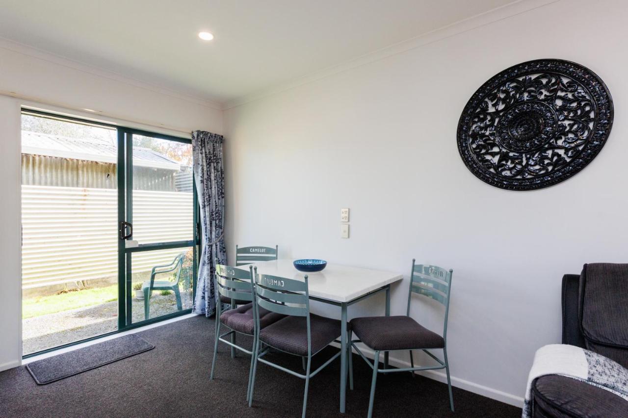 Camelot Motor Lodge And Conference Centre Palmerston North Zewnętrze zdjęcie
