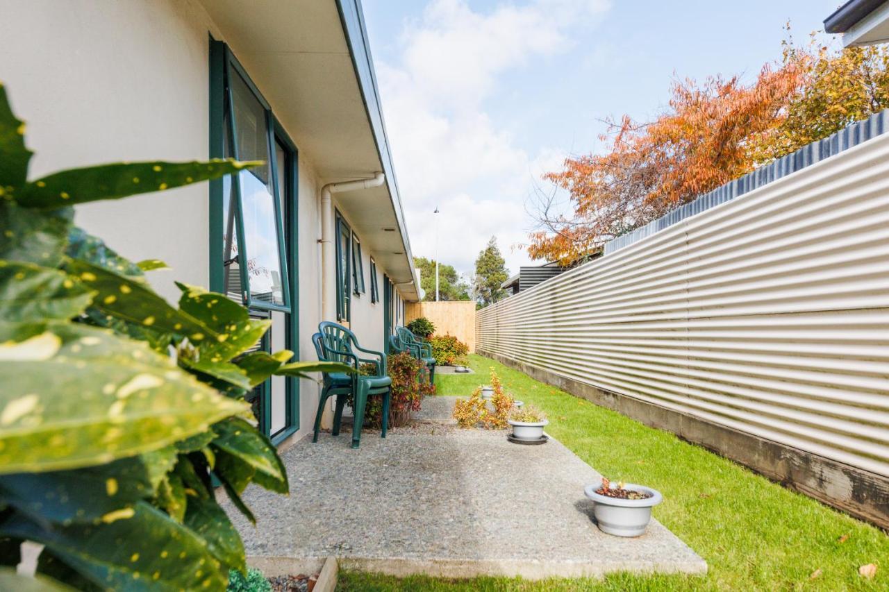 Camelot Motor Lodge And Conference Centre Palmerston North Zewnętrze zdjęcie