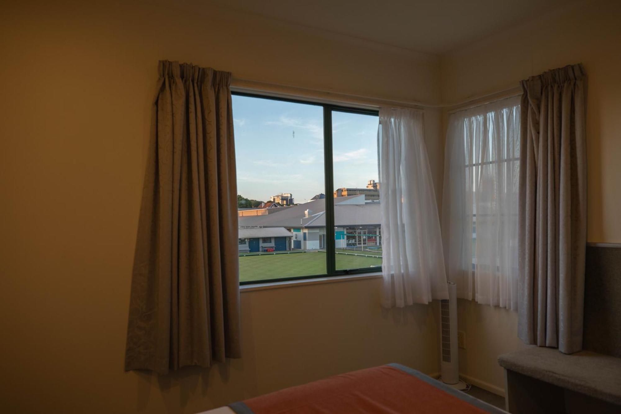 Camelot Motor Lodge And Conference Centre Palmerston North Zewnętrze zdjęcie