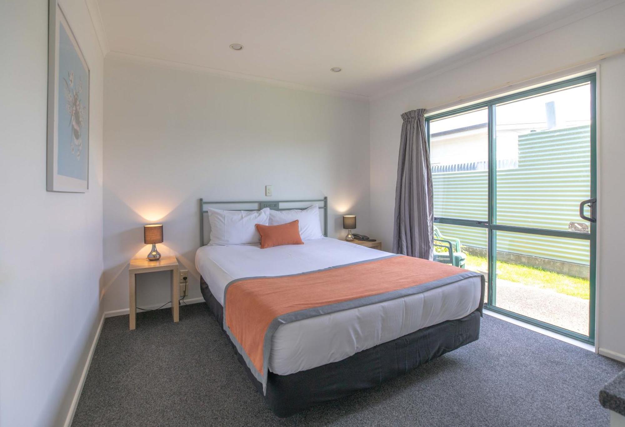 Camelot Motor Lodge And Conference Centre Palmerston North Zewnętrze zdjęcie